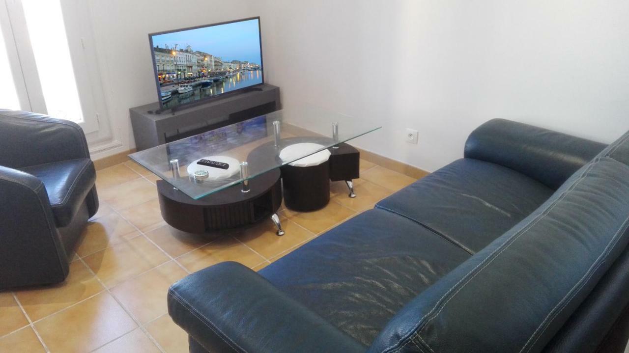 Le Montmorency Apartment Sete Bagian luar foto